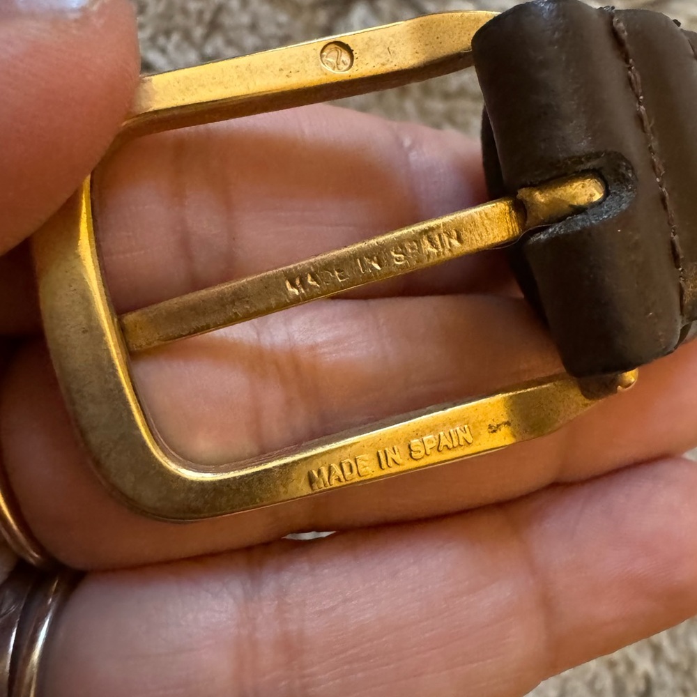 Men's Black Leather Belt with Gold Buckle - Picture 3 of 6